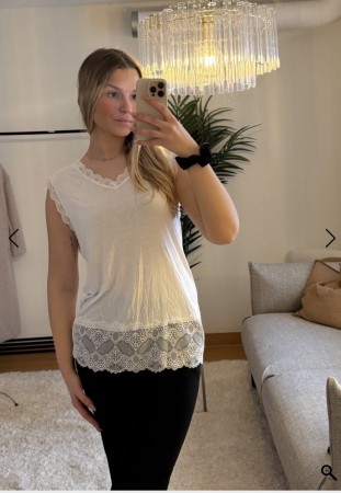 Lace blondetopp 